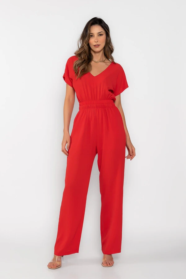 Macacao crepe liso acinturado com bolsos