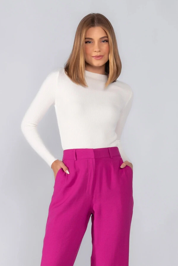 Blusa canelada gola baixa