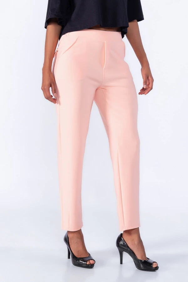 Calça social com bolsos