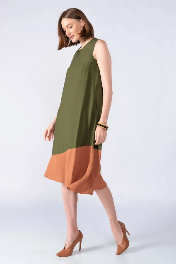 Vestido midi em viscose barra bicolor