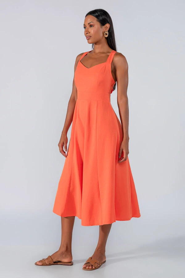 Vestido midi alcas cruzadas