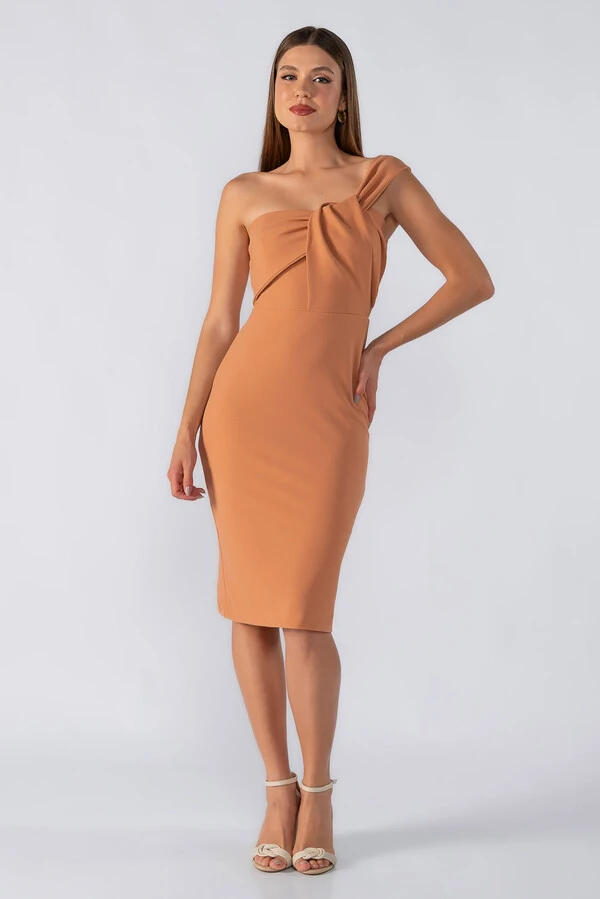 Vestido midi decote transpassado