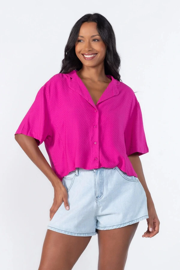 Camisa cropped com botoes