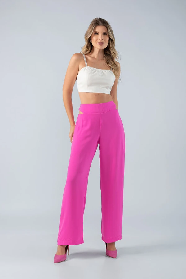 Calca pantalona em crepe recorte cos