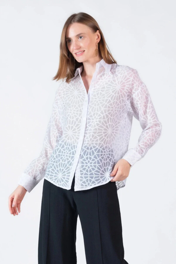 Camisa com transparencia oversized