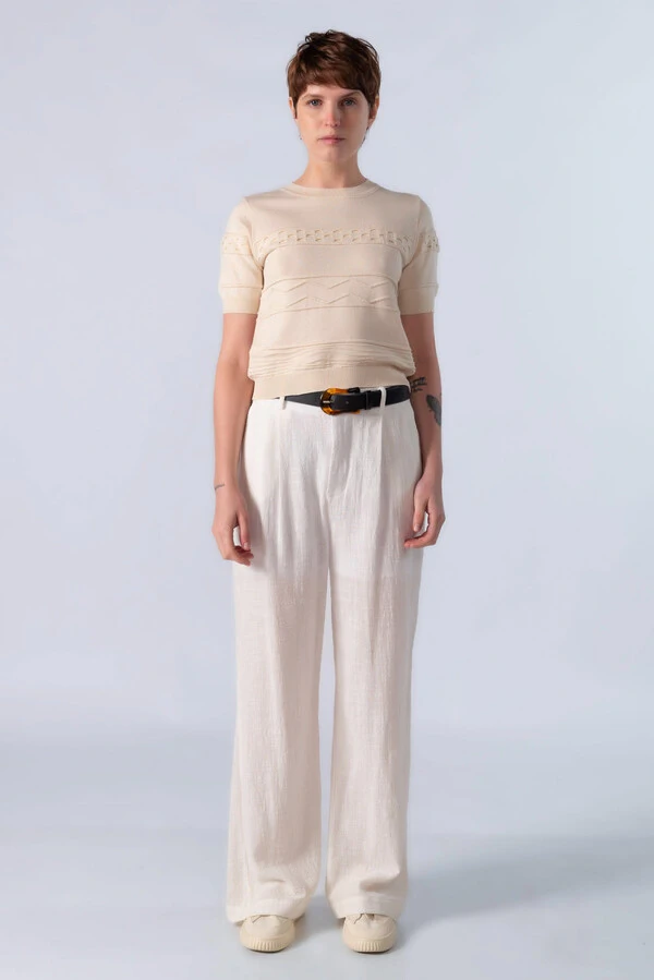 Blusa curta em viscose com texturas