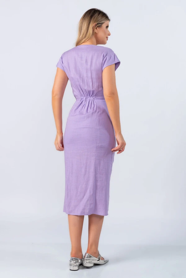 Vestido midi em linho com recorte