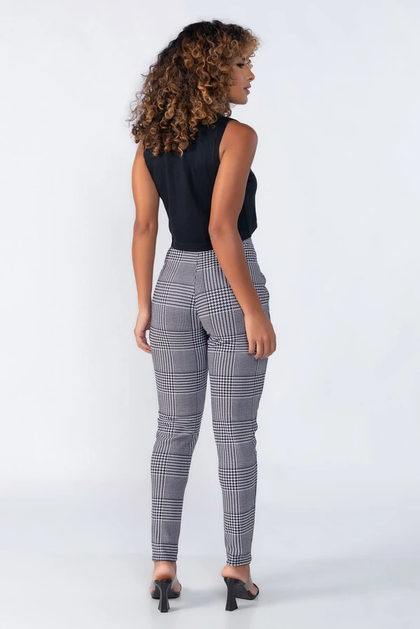 Cropped regata soltinho