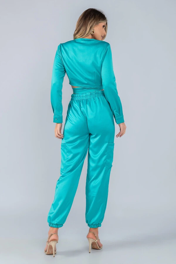 Calca jogger acetinada elastico cos e bolsos laterais