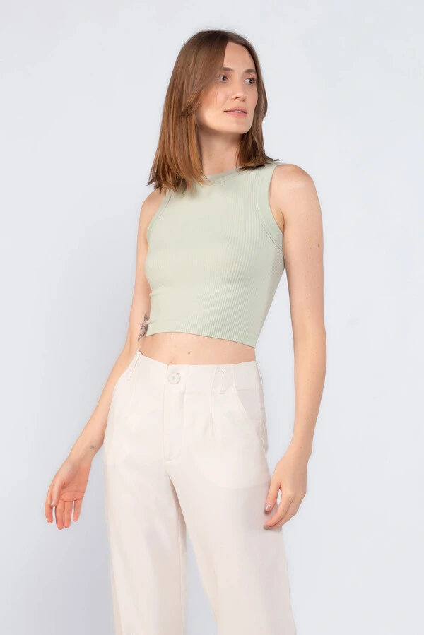 Cropped em regata canelado