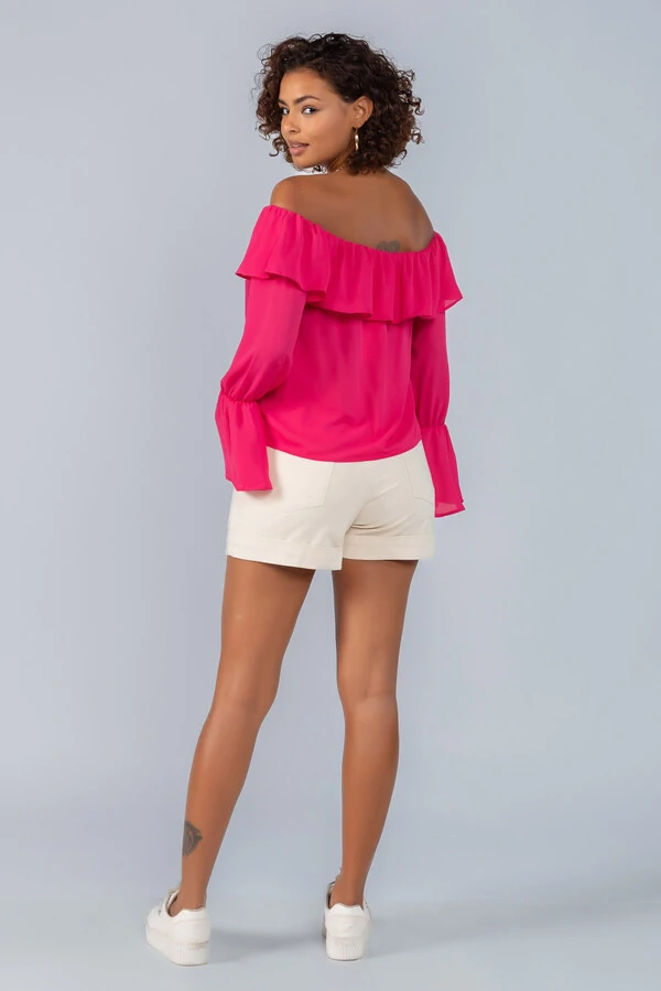 Blusa em crepe manga longa ombro a ombro