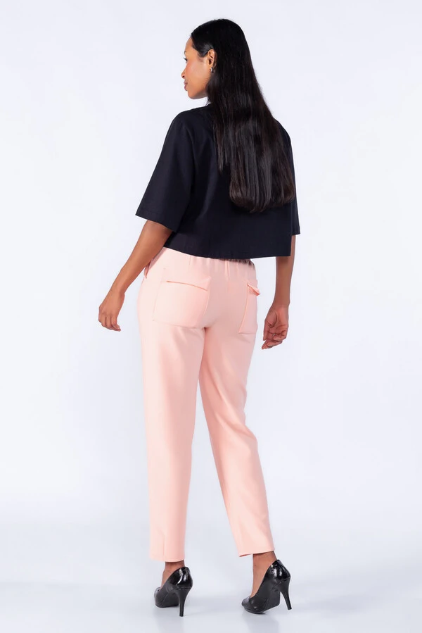 Calça social com bolsos