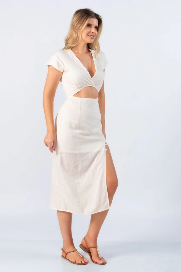 Vestido midi em linho com recorte
