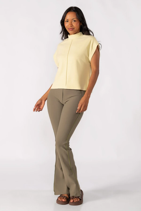 Blusa gola alta canelada