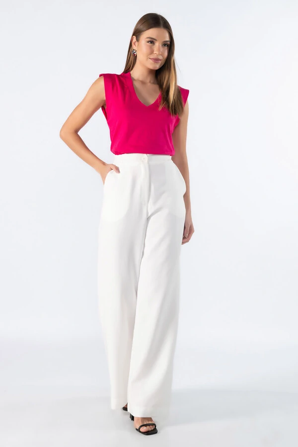 Blusa muscle com detalhes canelado e decote v