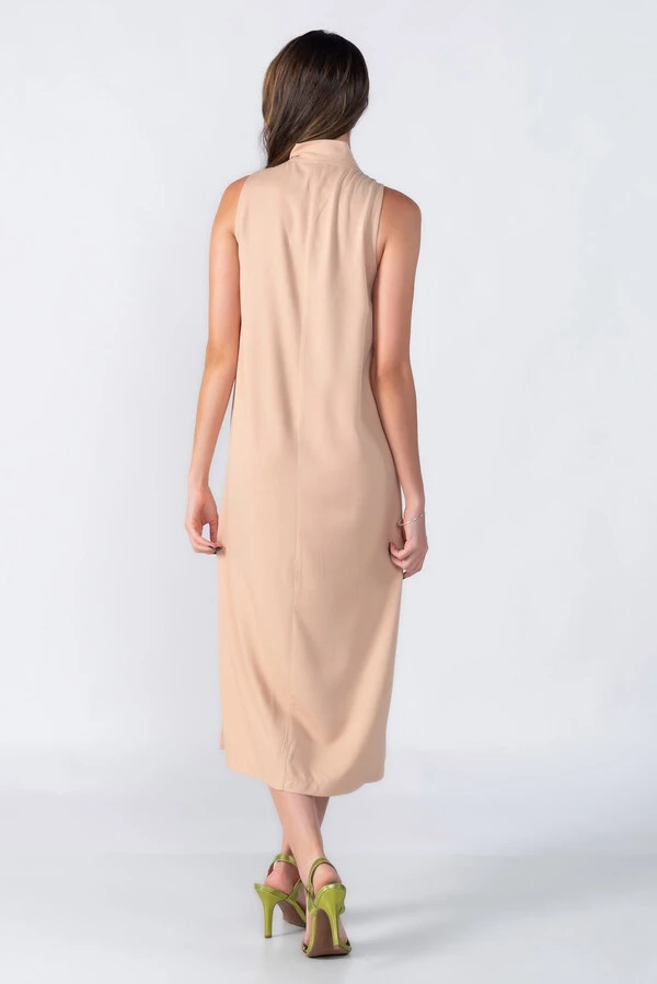 Vestido midi decote em v com faixa