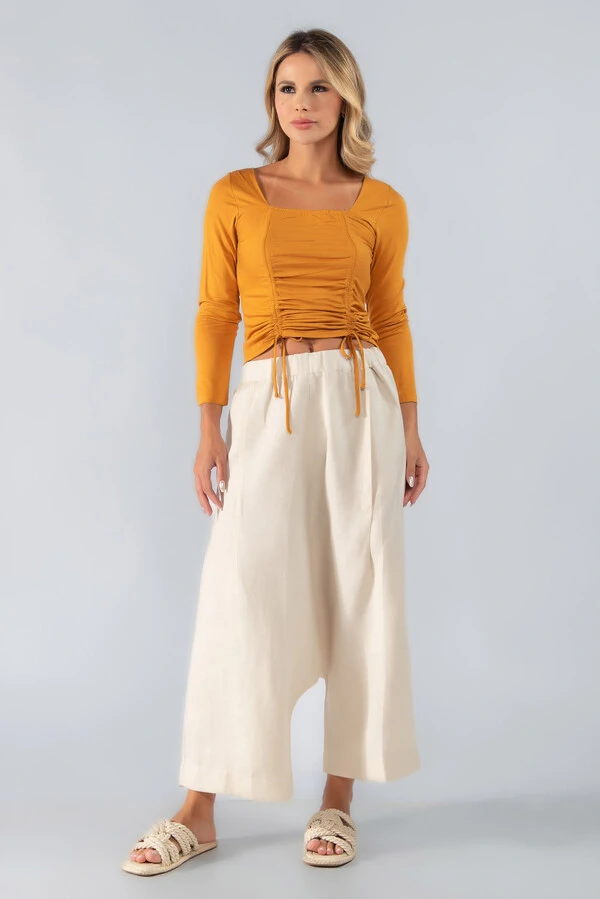 Blusa decote quadrado cordoes frontal
