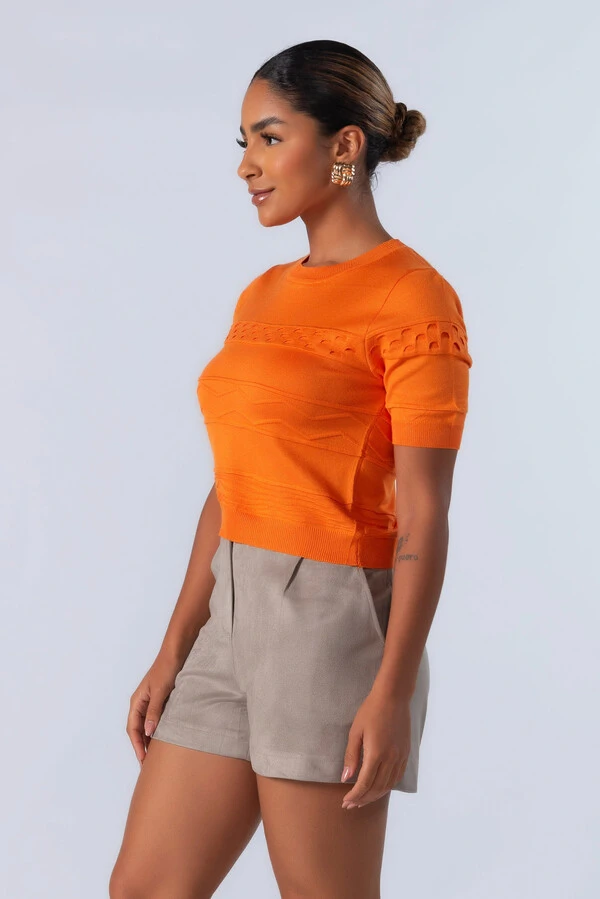 Blusa curta em viscose com texturas