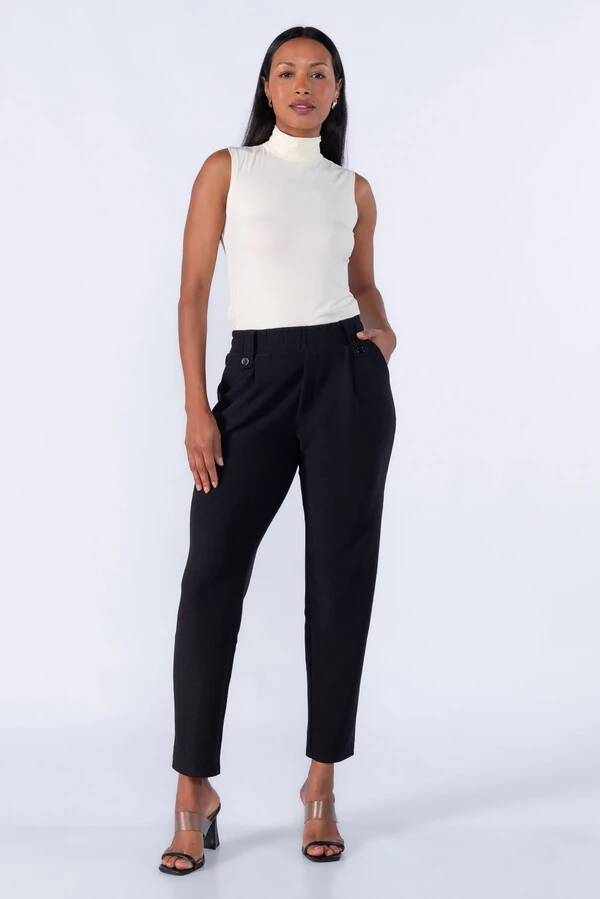 Calça elástico no cós com pregas