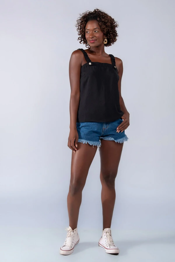 Blusa regata elastico na alca botao