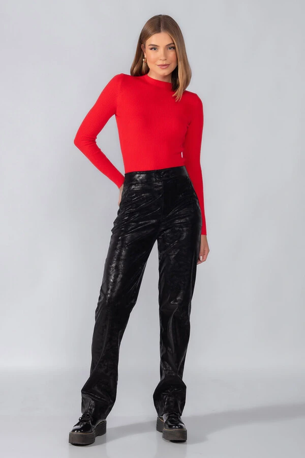 Blusa canelada gola baixa