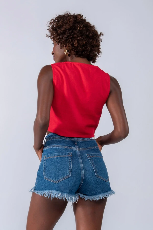 Cropped em linho recorte em tule
