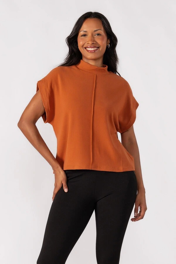Blusa gola alta canelada
