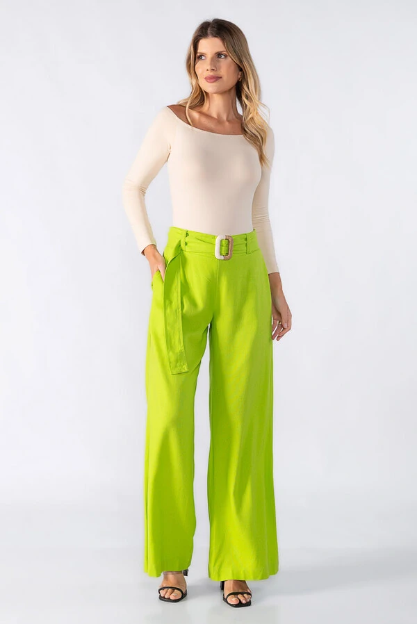 Calca pantalona com cinto