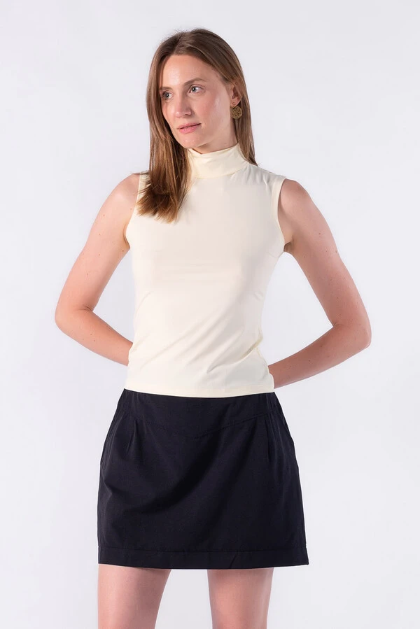 Blusa regata em malha gola alta