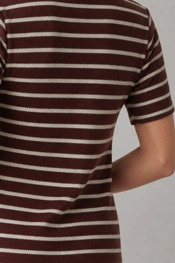 Vestido midi listrado com gola solta