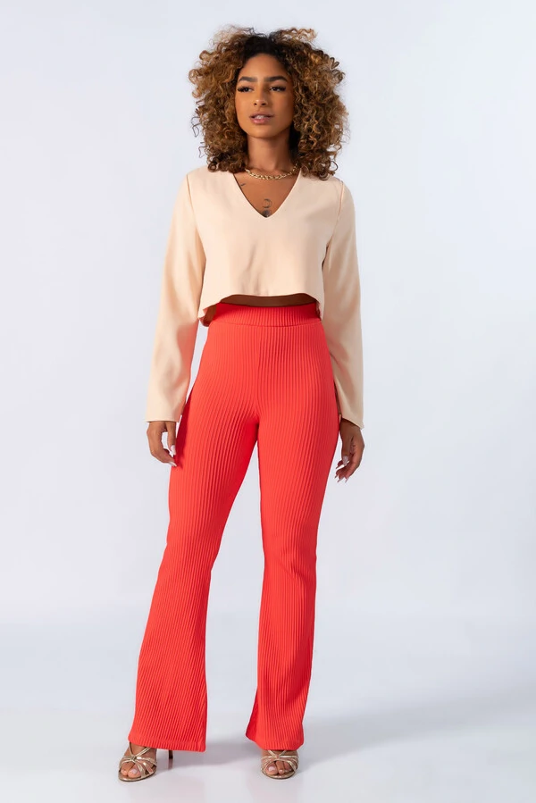 Calca legging flare texturizada