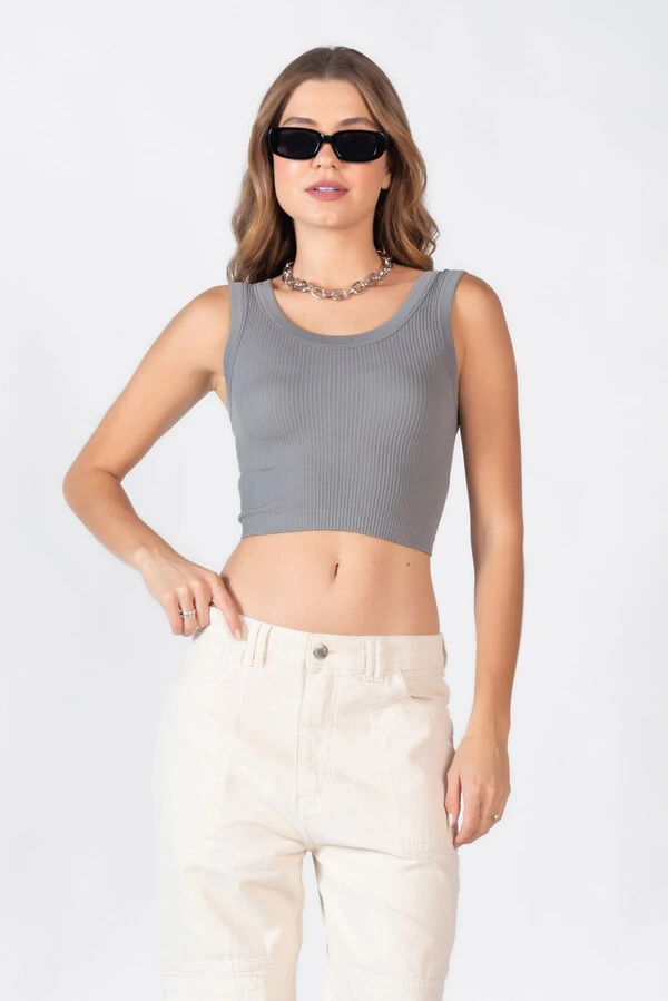 Cropped canelado regata