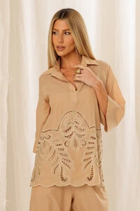 Camisa Bordada Lillia