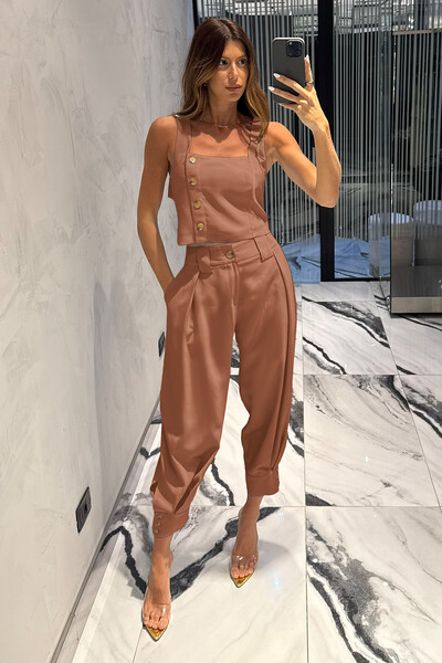 Conjunto Regata e Calça Button Elisa