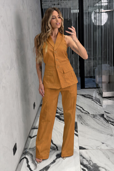 Foto Conjunto Colete Frente Única e Pantalona Alanna