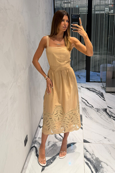 Foto Vestido Bordado Lillia
