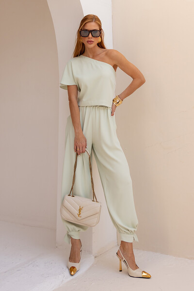 Conjunto Blusa Um Ombro e Calça Harem Celine