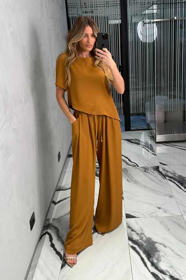 Conjunto Blusa e Pantalona Allure Celine