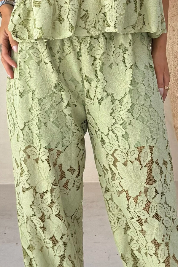 Calça Renda Leaf