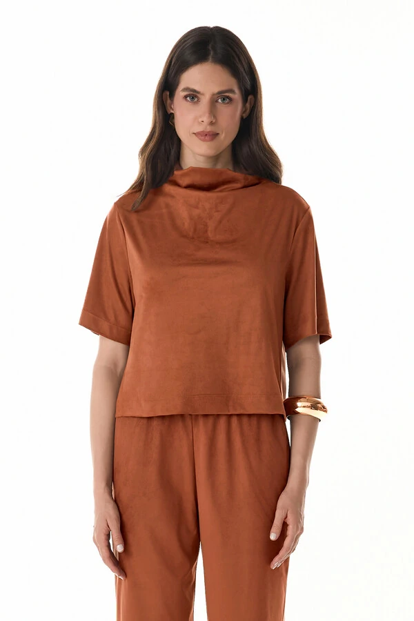 Blusa Oly Suede