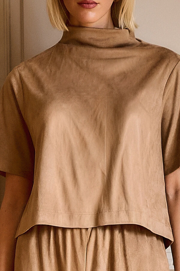Blusa Oly Suede