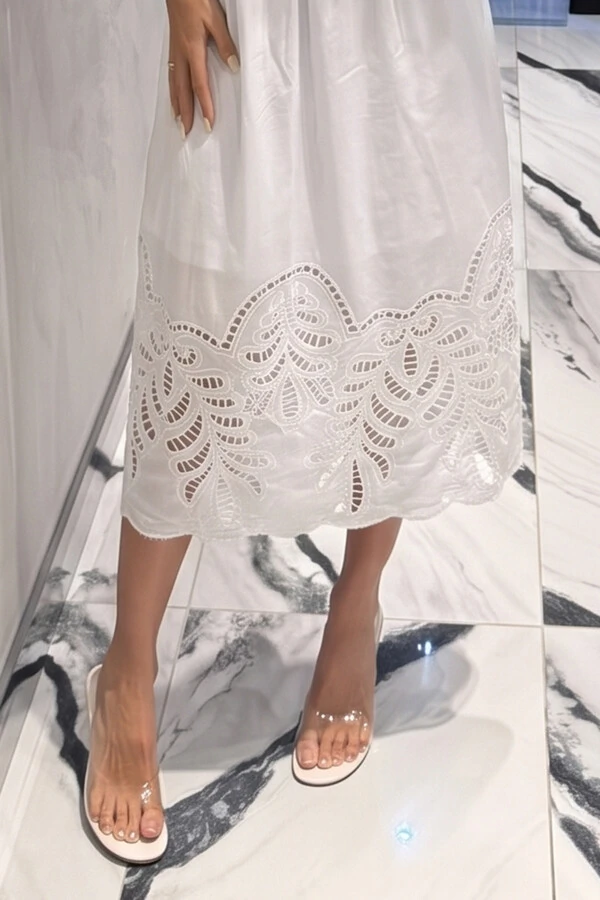 Vestido Bordado Lillia
