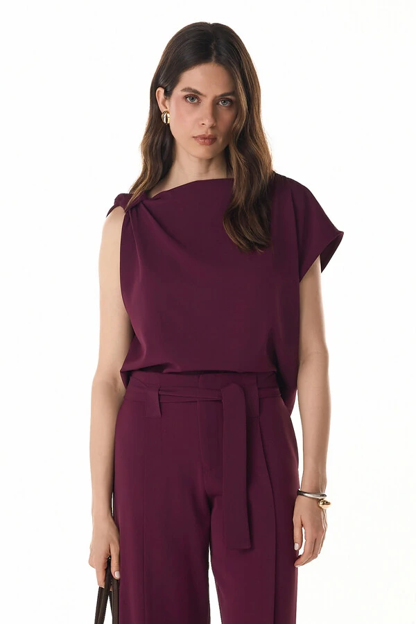 Blusa Assimétrica Megan