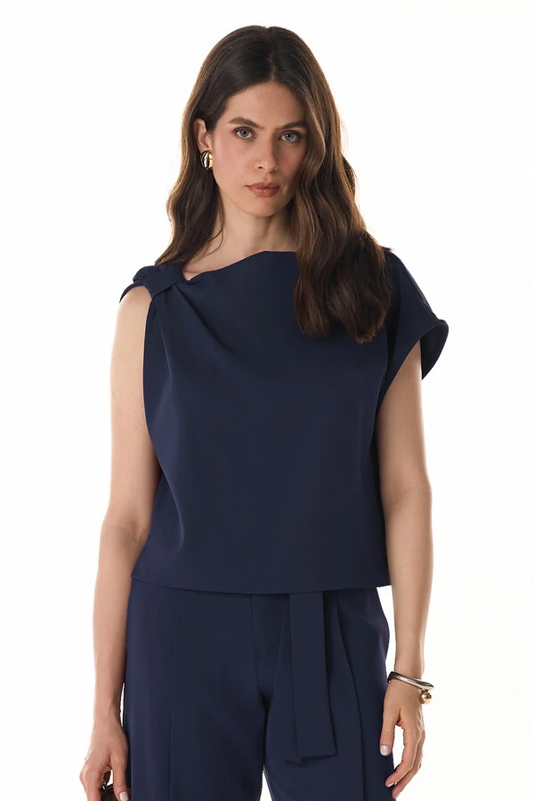 Blusa Assimétrica Megan