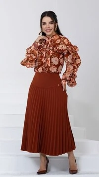 Camisa Constança em Crepe com Botões Funcionais Vinho