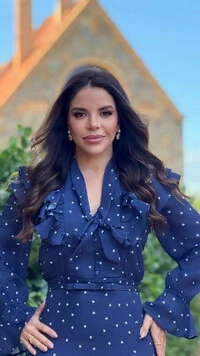 Vestido Curto Estampa Corações Yarine em Crepe com Cinto