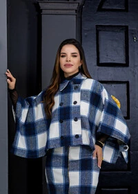 Blusa Bia em Alfaiataria com Botões Funcionais com Forro