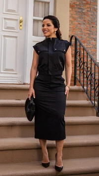 Conjunto Midi Lindy em Sarja Tecnológica com Botões Preto