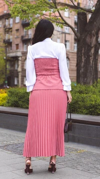 Cropped Lucelia Rose em Alfaiataria Tomara que Caia