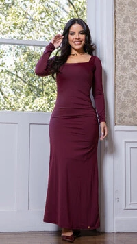 Vestido Longo Bordô Margarete Malha UV Decote Quadrado